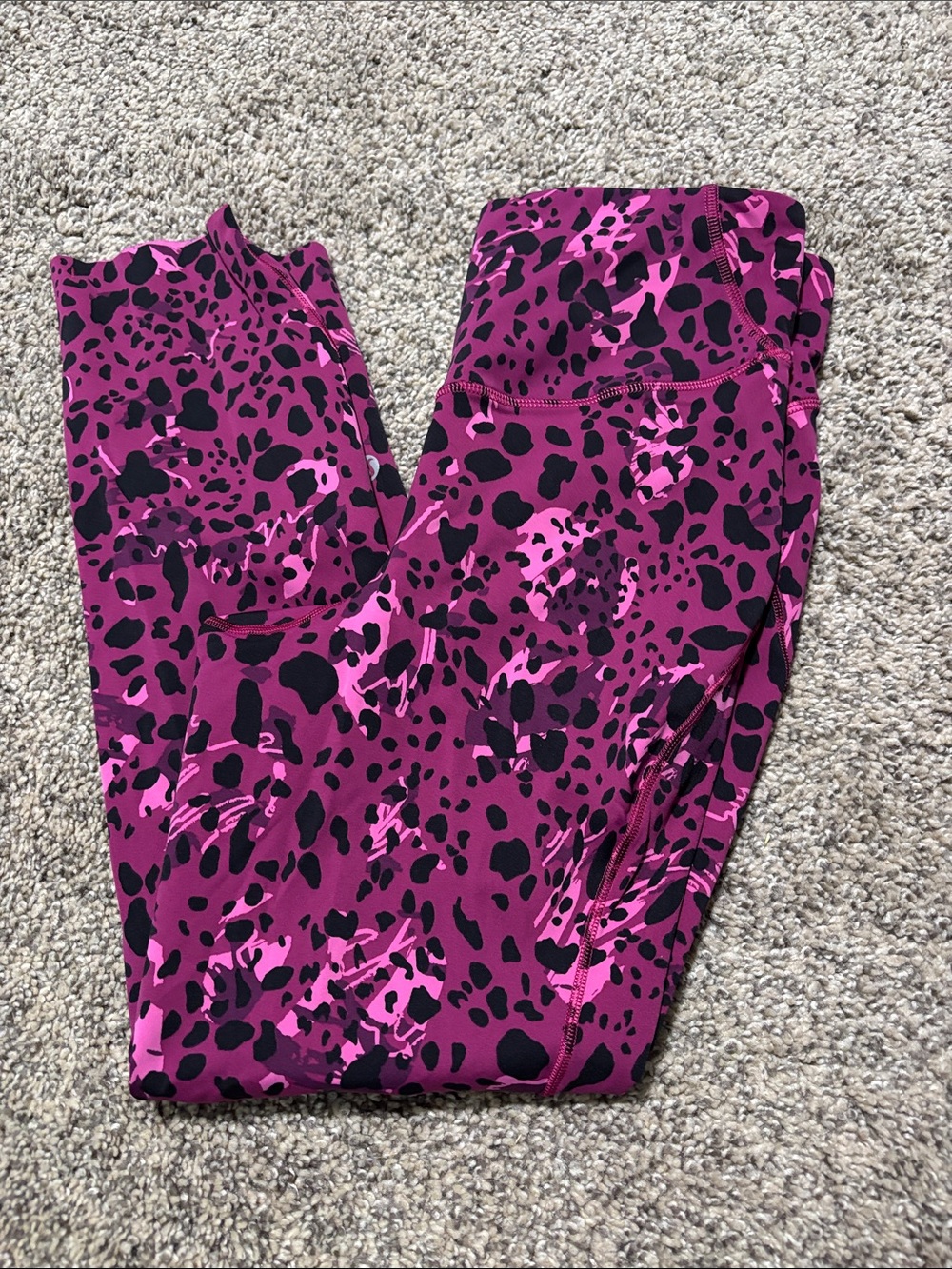Lululemon Base Pace High-Rise Crop 23" size 6